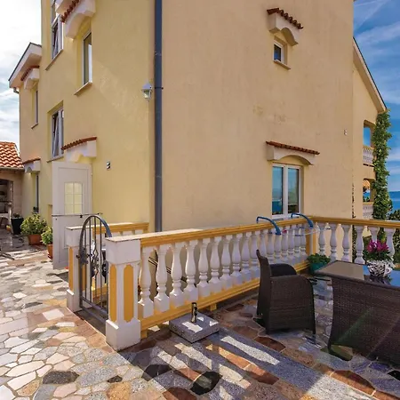 2 Bedroom Gorgeous In Crikvenica