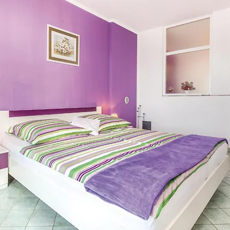 Apartamento Awesome In *